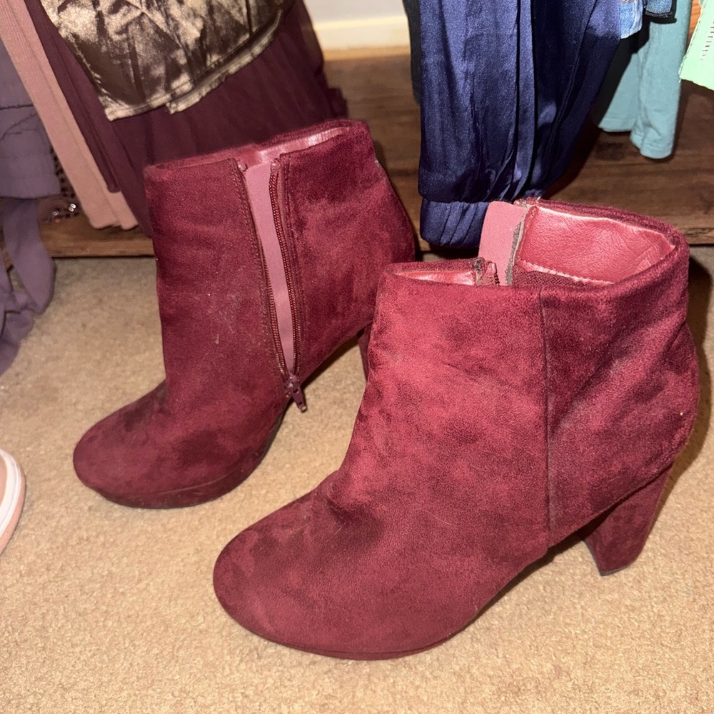 Elegant Burgundy Ankle Boots